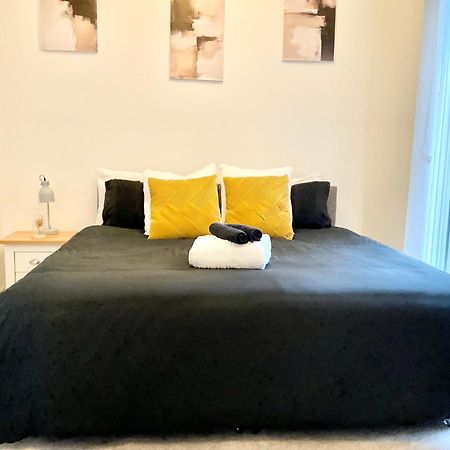 The Parkes A Stylish 3Br House, 5 Mins From Central Birmingham Close To The Edgbaston Stadium, The Hippodrome, Uob, Aston And Bcu, China Town, Kings Heath Bhx Airport And Much More Eksteriør bilde