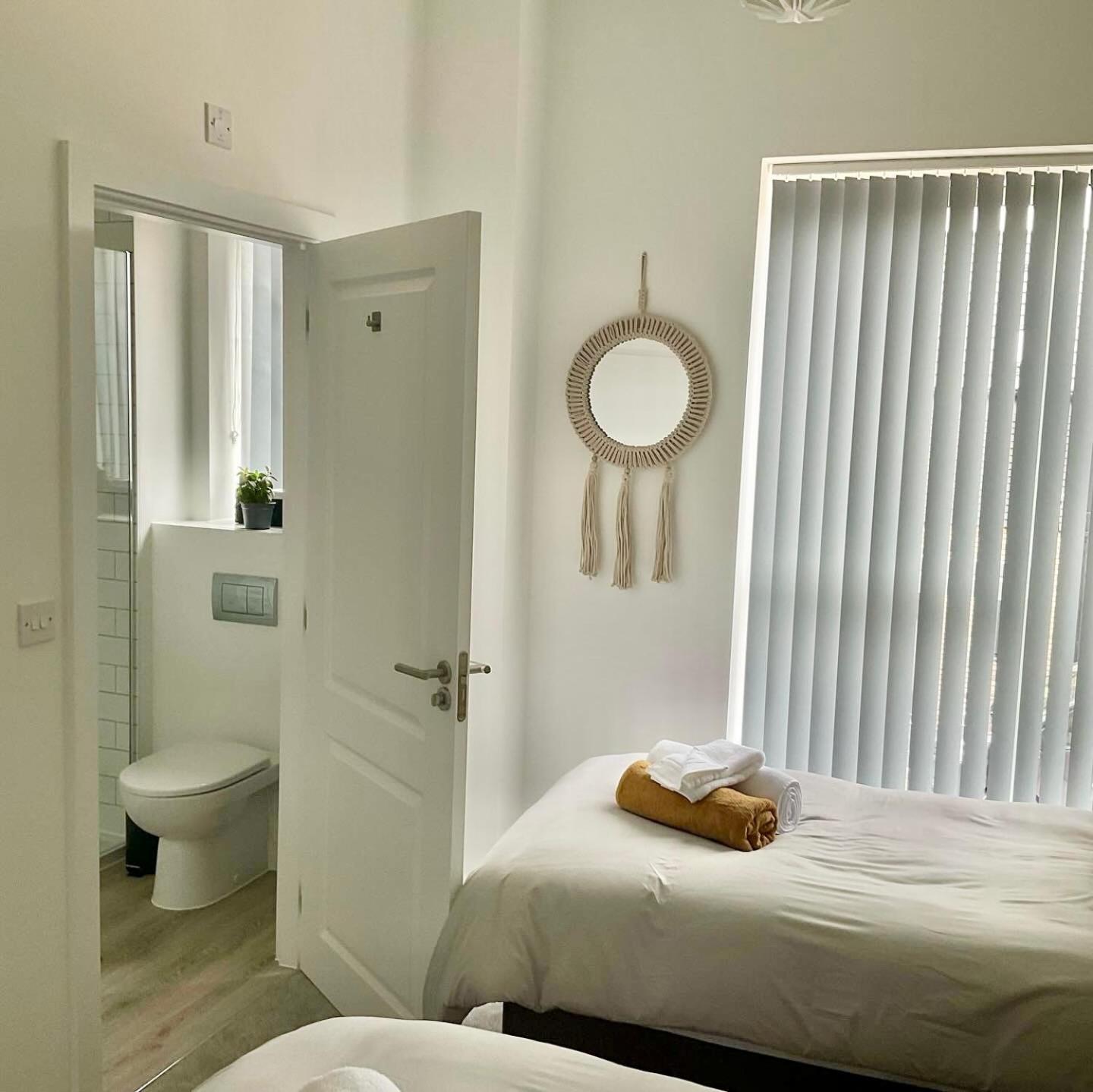 The Parkes A Stylish 3Br House, 5 Mins From Central Birmingham Close To The Edgbaston Stadium, The Hippodrome, Uob, Aston And Bcu, China Town, Kings Heath Bhx Airport And Much More Eksteriør bilde