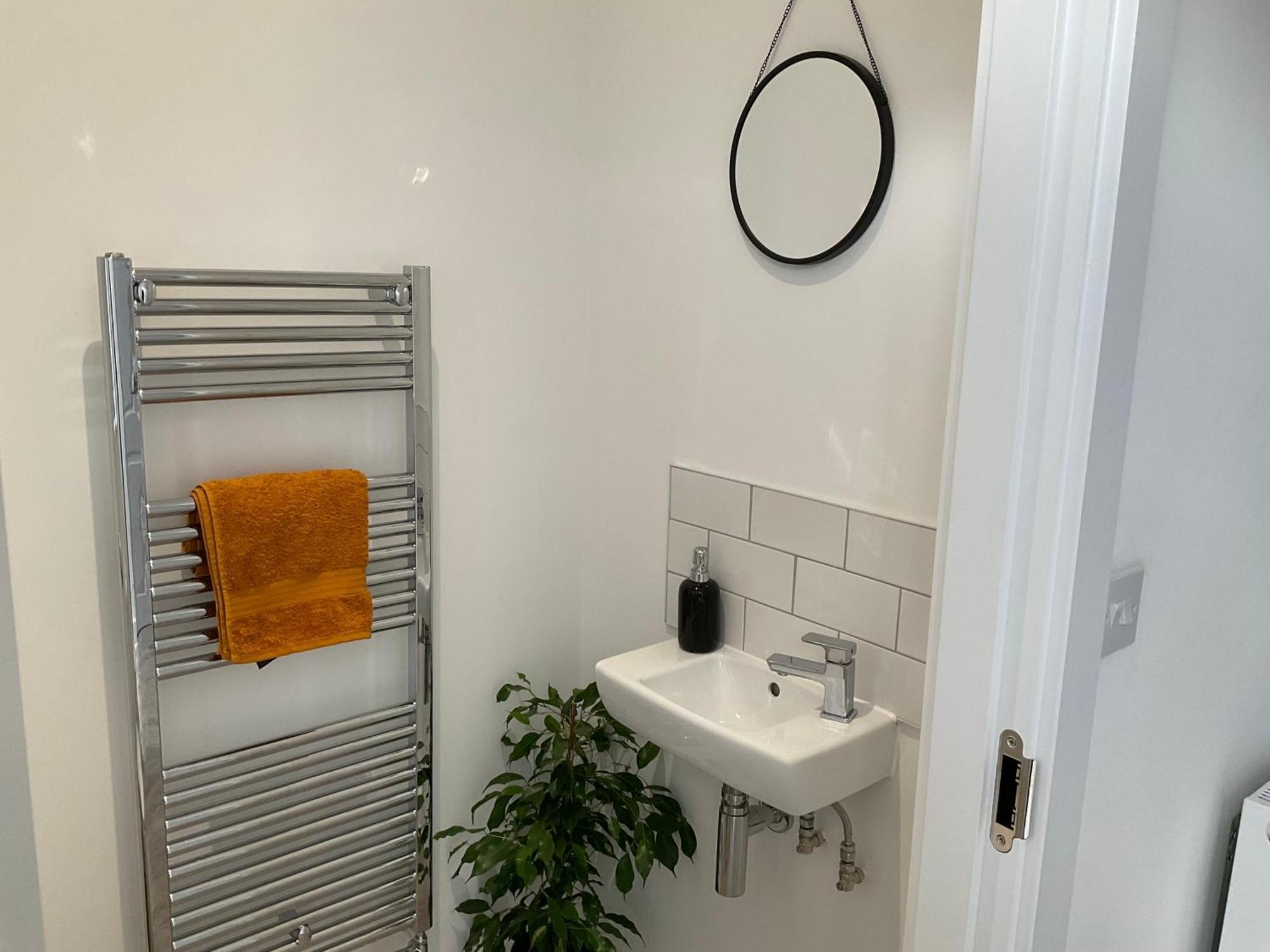 The Parkes A Stylish 3Br House, 5 Mins From Central Birmingham Close To The Edgbaston Stadium, The Hippodrome, Uob, Aston And Bcu, China Town, Kings Heath Bhx Airport And Much More Eksteriør bilde